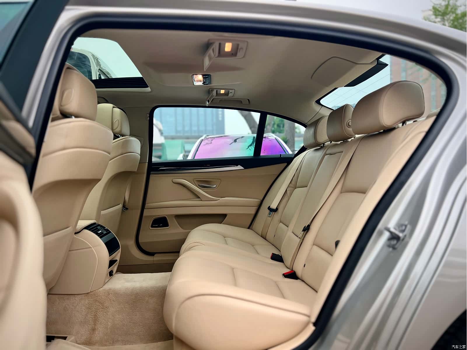 BMW 5 Series, 2012 33