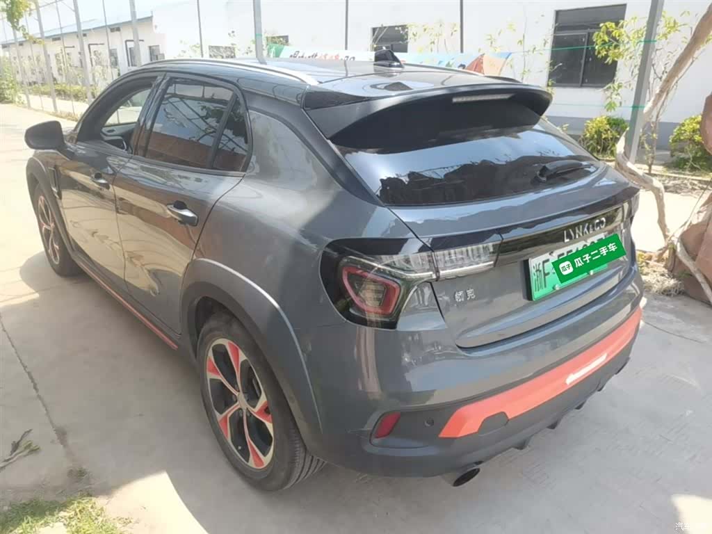 Lynk & Co 01, 2020 все фото