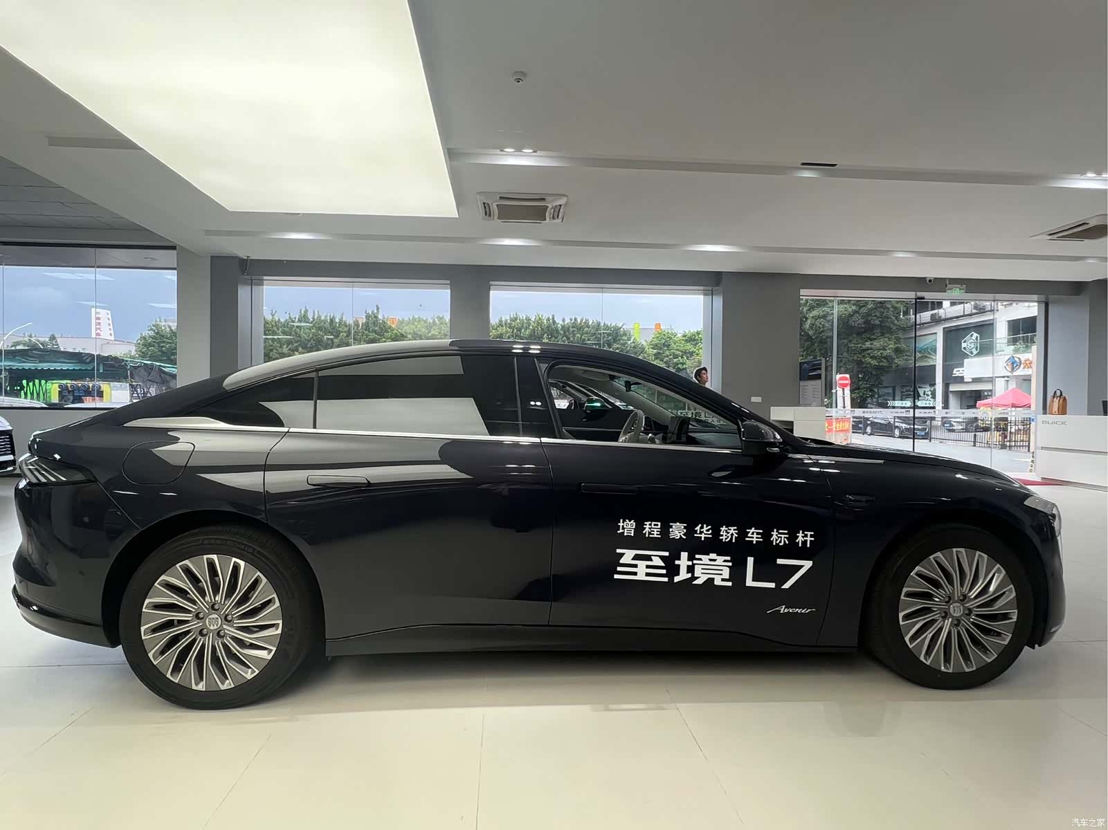Buick L7, 2025 4