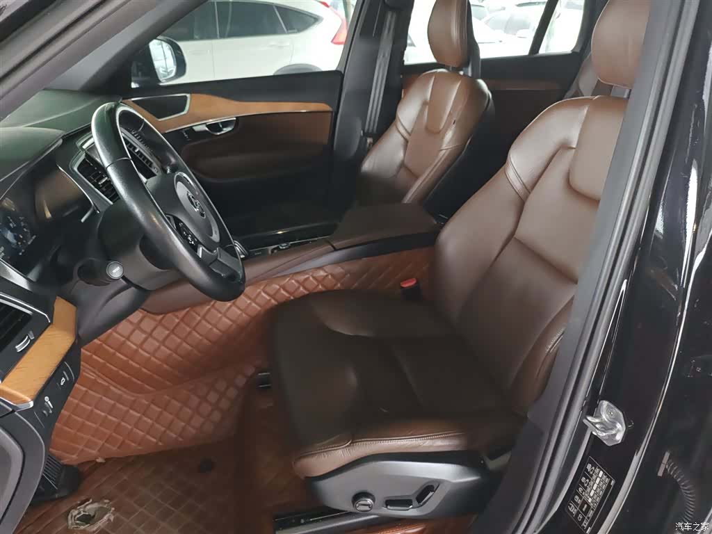 Volvo XC90, 2021 14