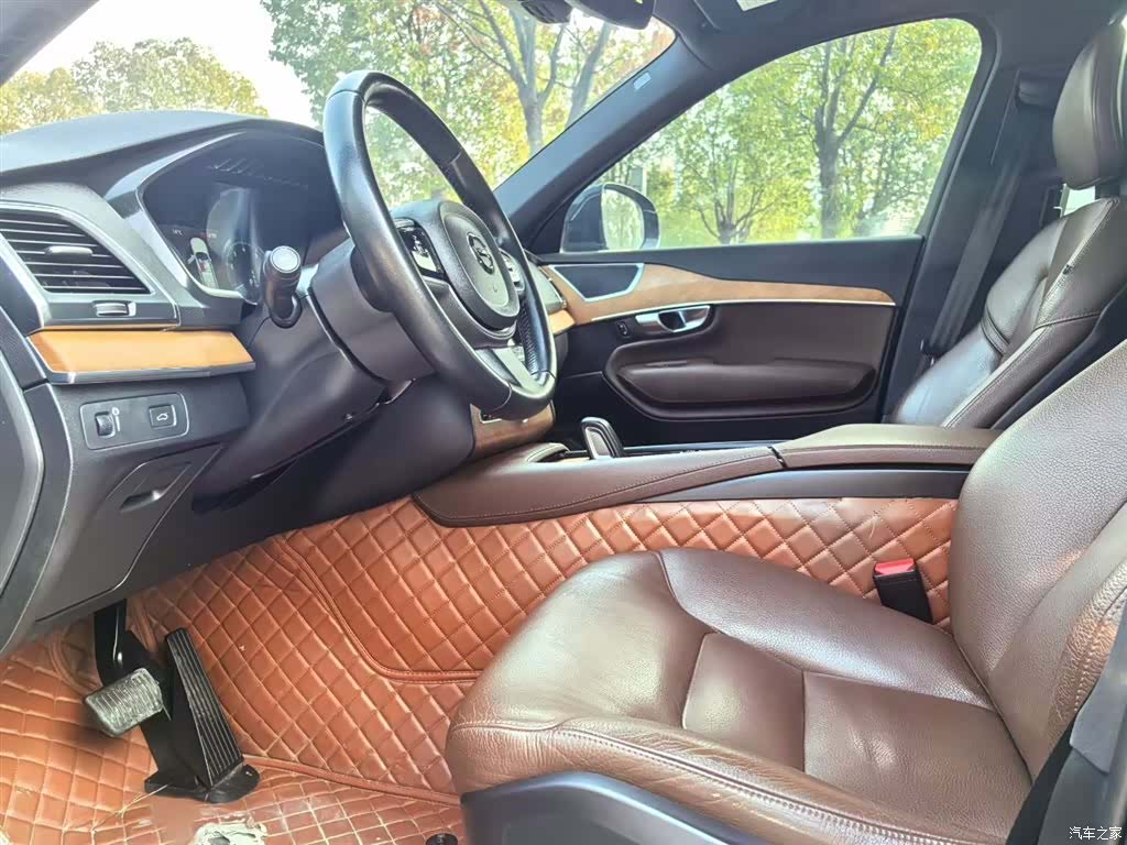 Volvo XC90, 2021 25