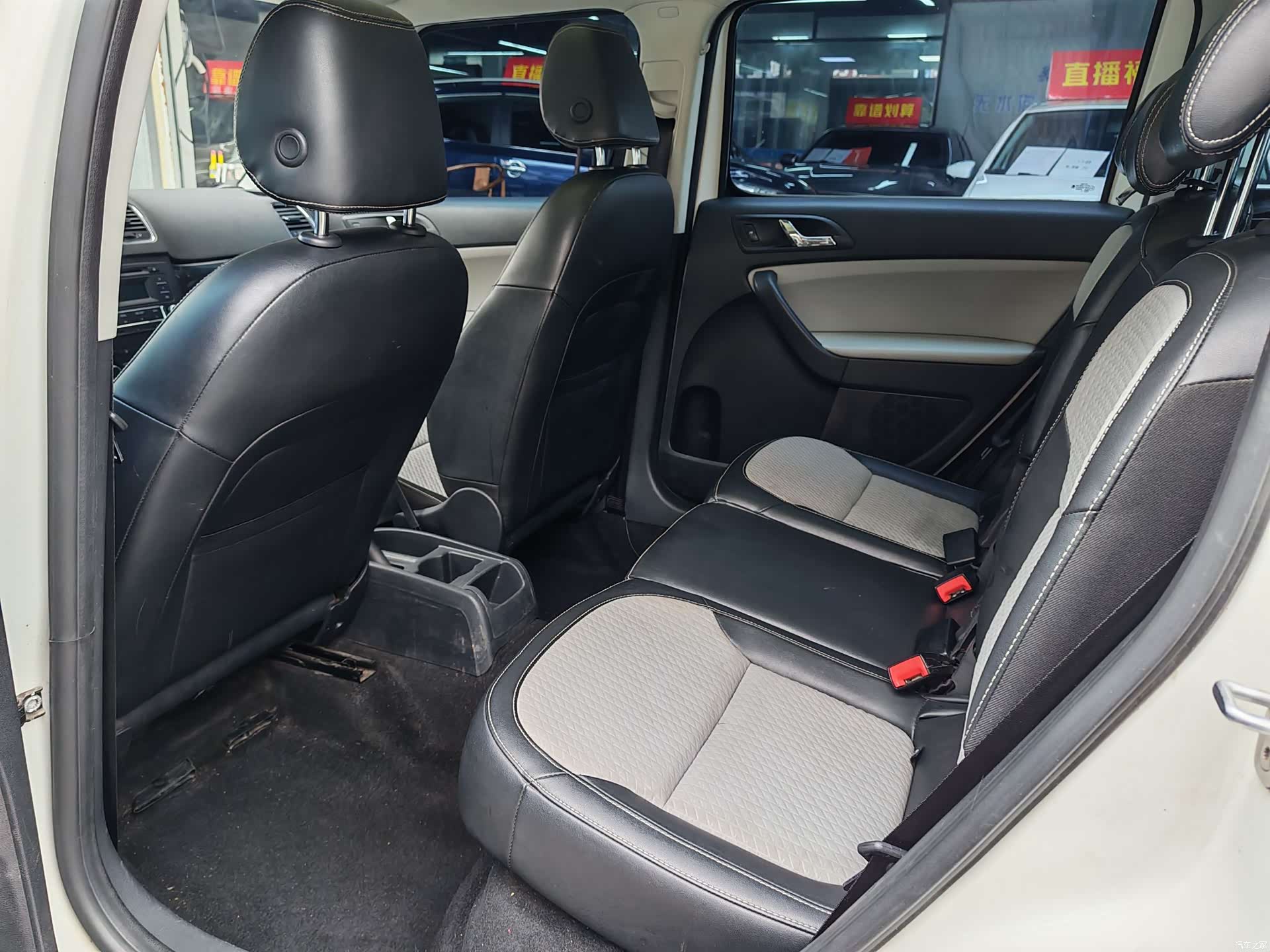 Skoda Yeti, 2015 6