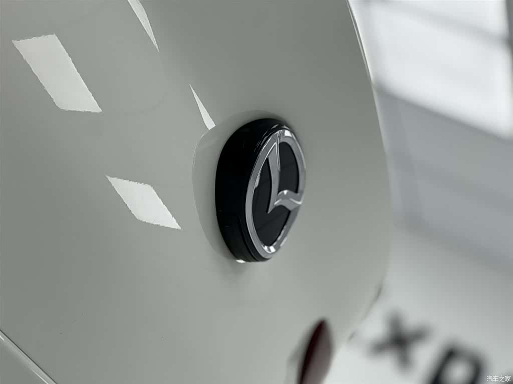 Mazda Mazda3, 2023 11