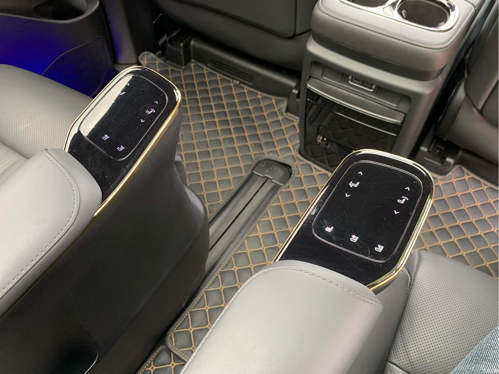 Trumpchi M8, 2023 29