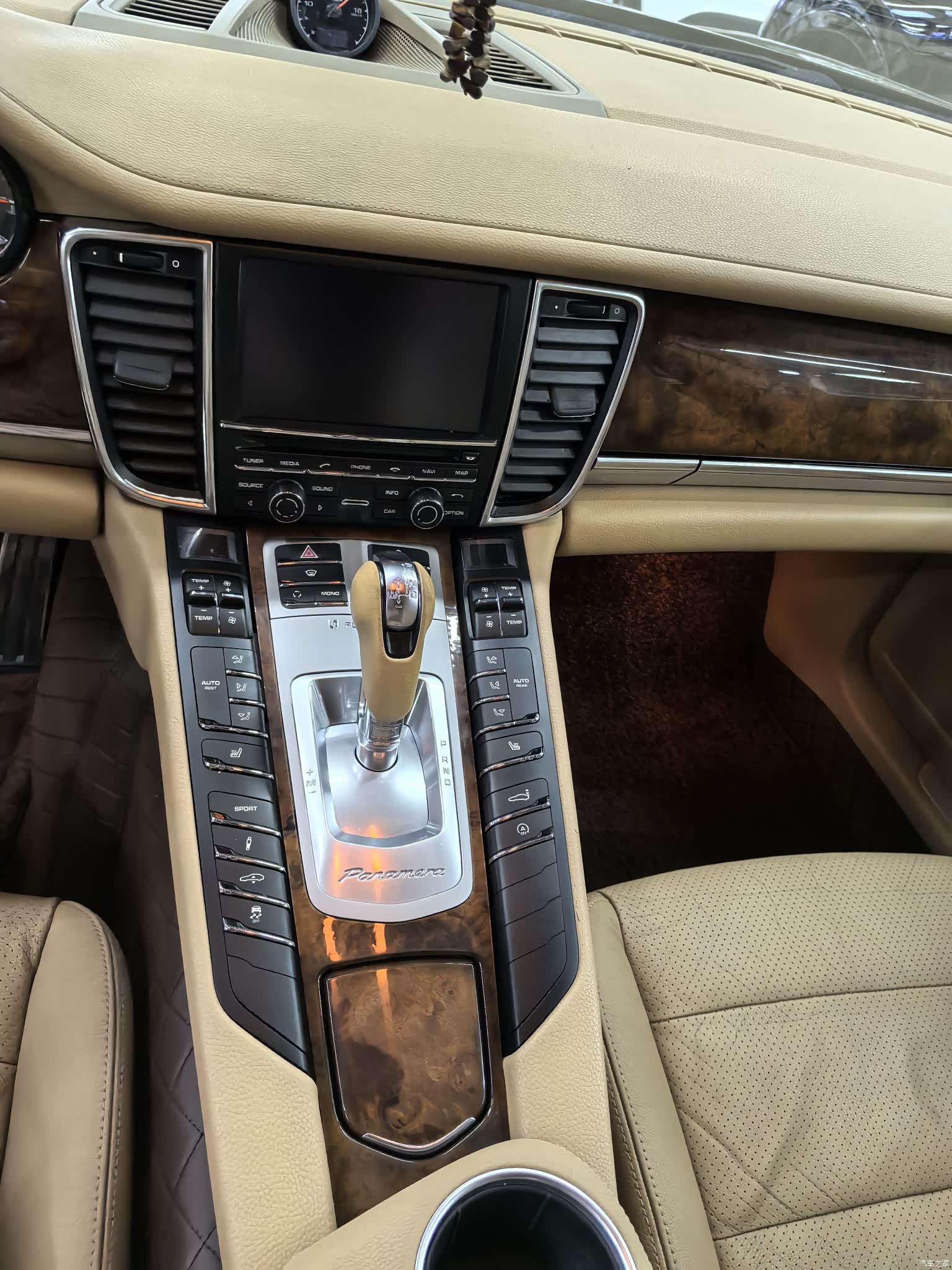 Porsche Panamera, 2012 11