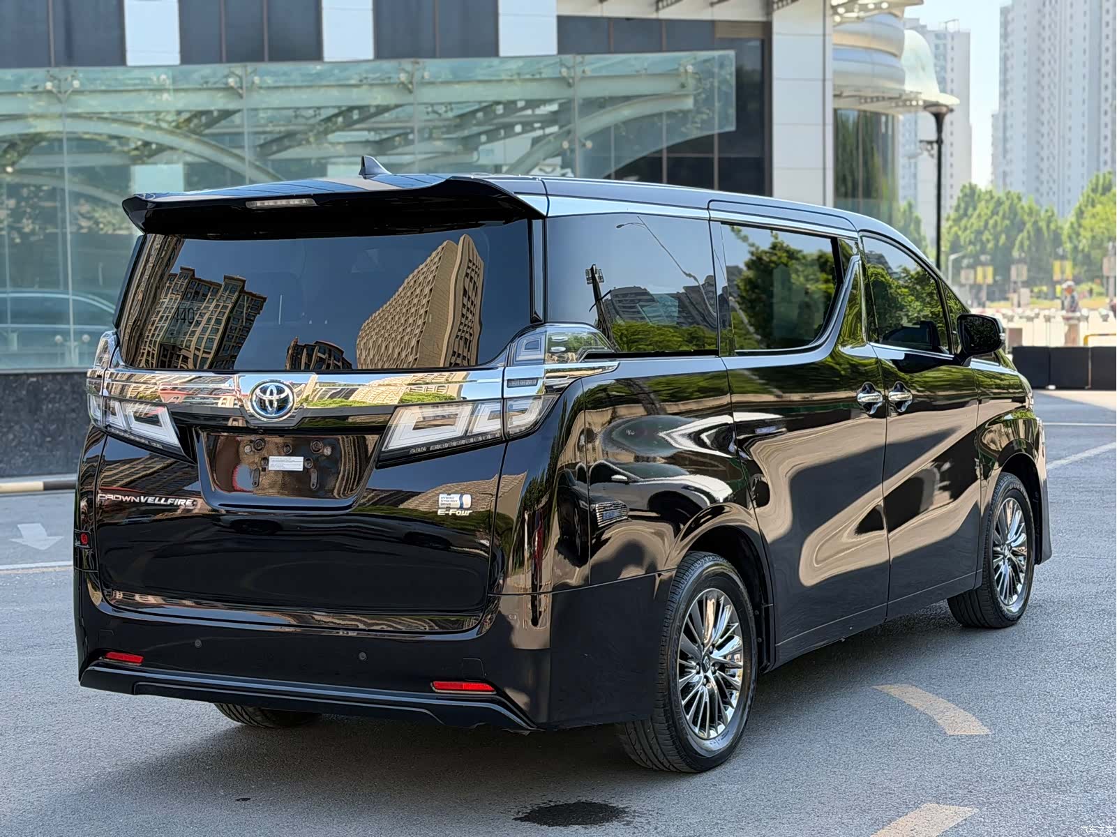 Toyota Vellfire, 2022 16