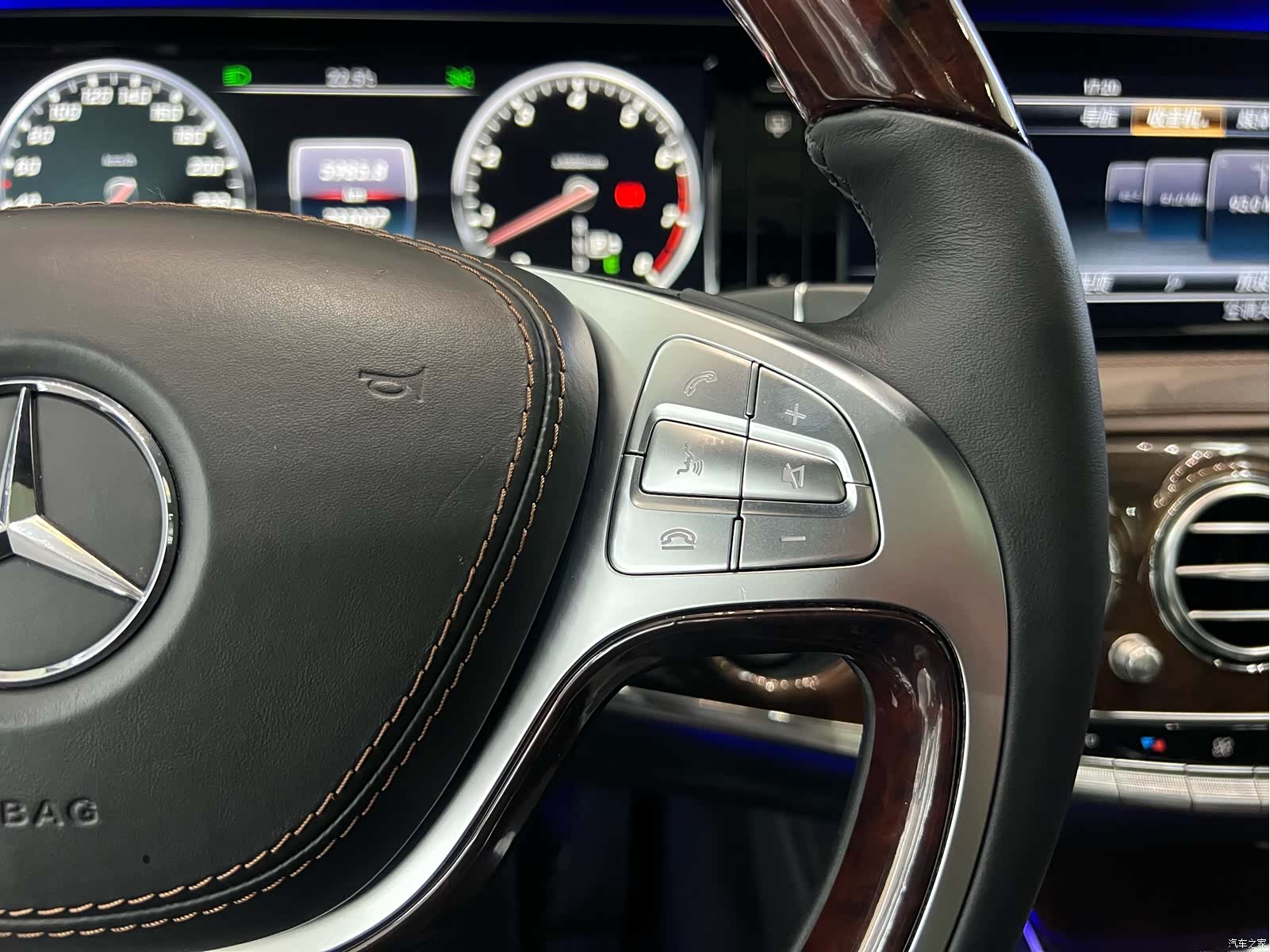 Mercedes-Benz S-Class, 2017 37