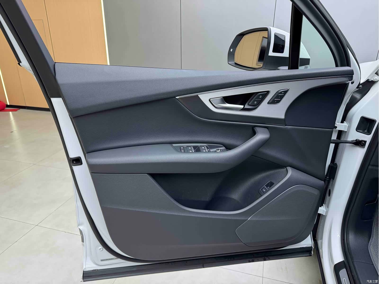 Audi Q7, 2019 6