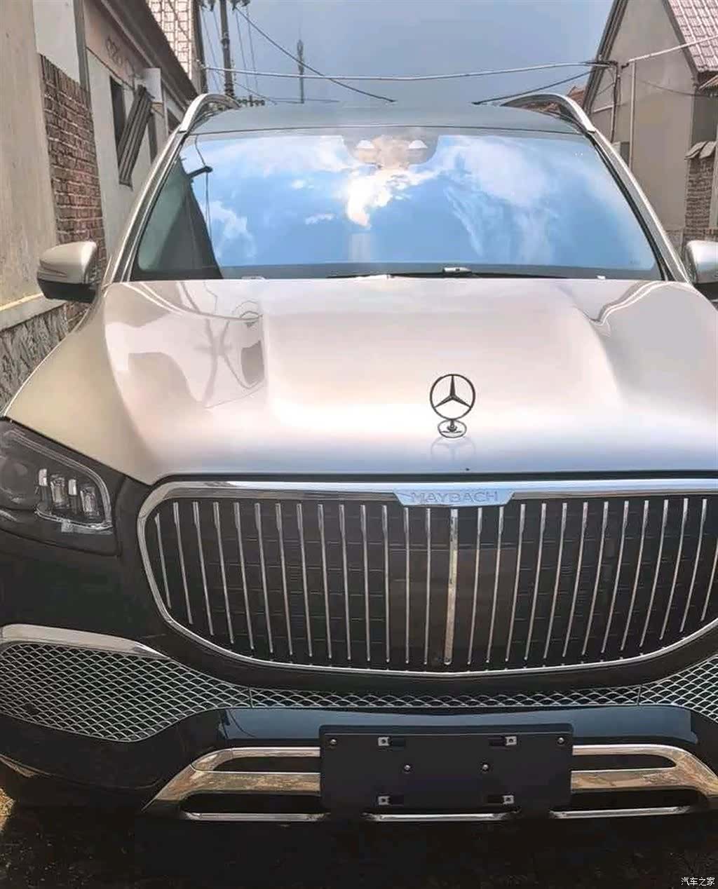 Maybach GLS, 2022 4