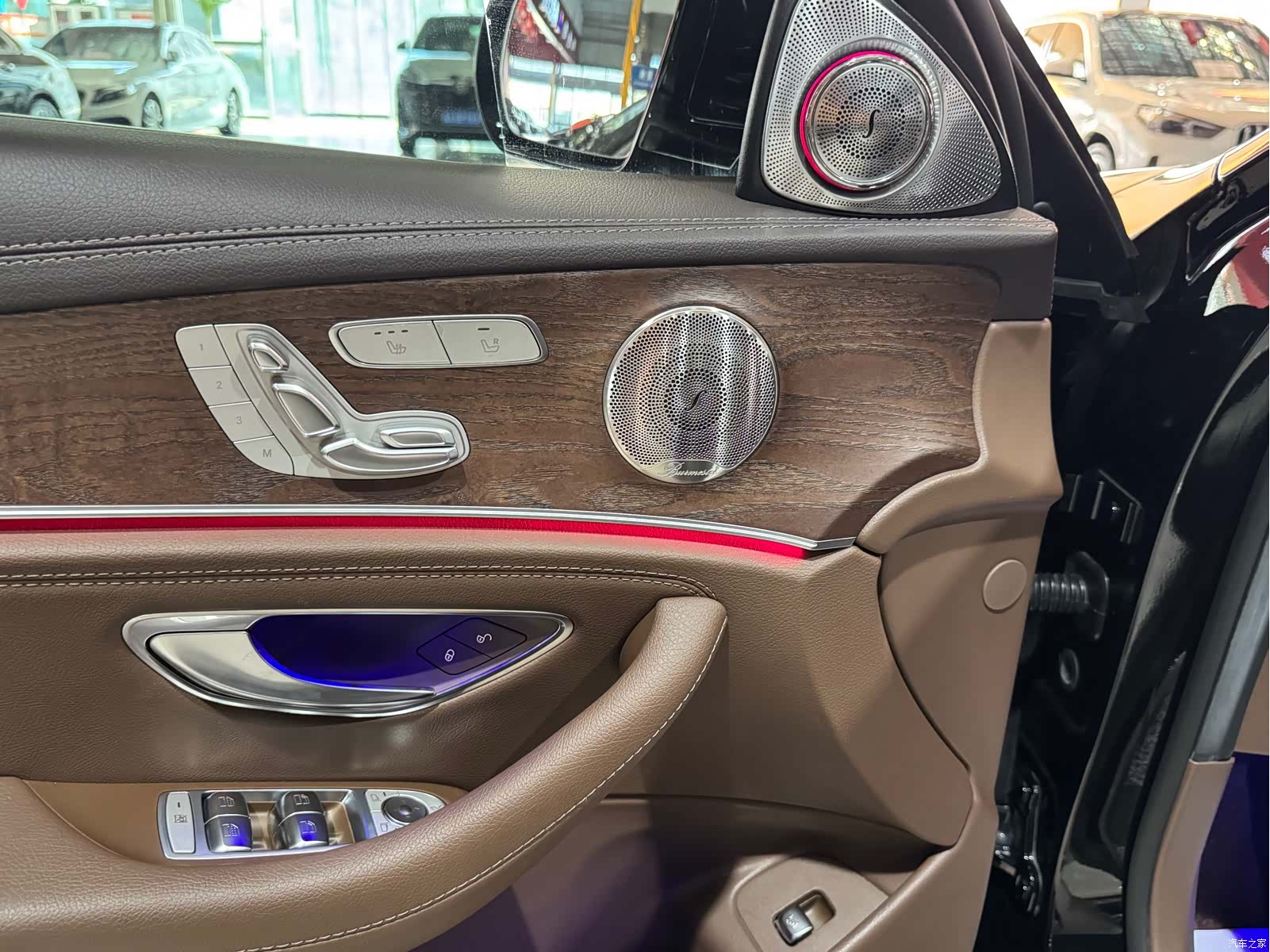 Mercedes-Benz E-Class, 2022 16