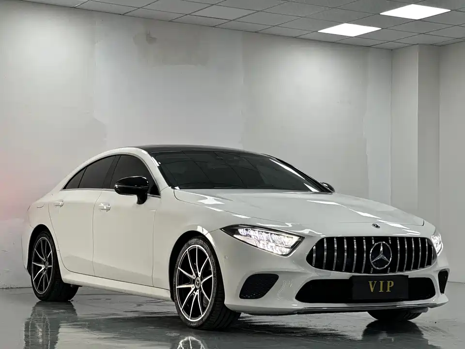 Mercedes-Benz CLS Mercedes-Benz CLS