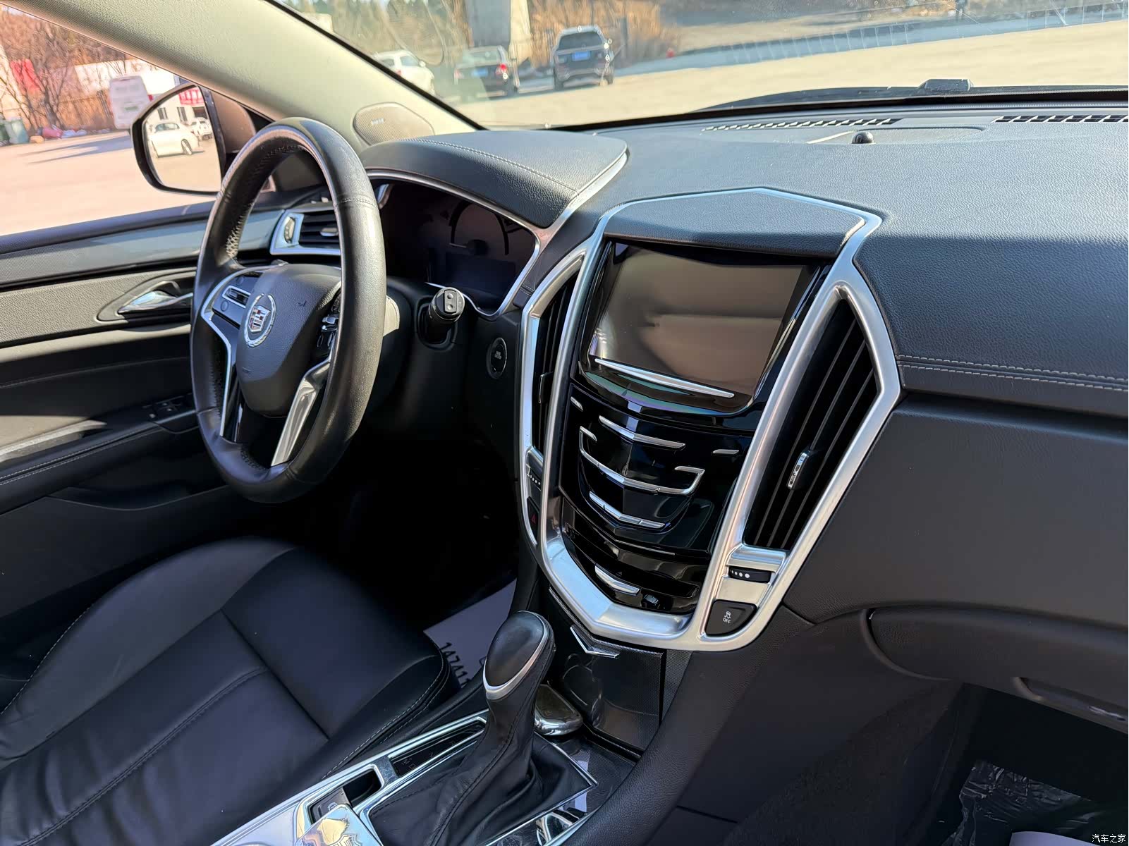 Cadillac SRX, 2016 10