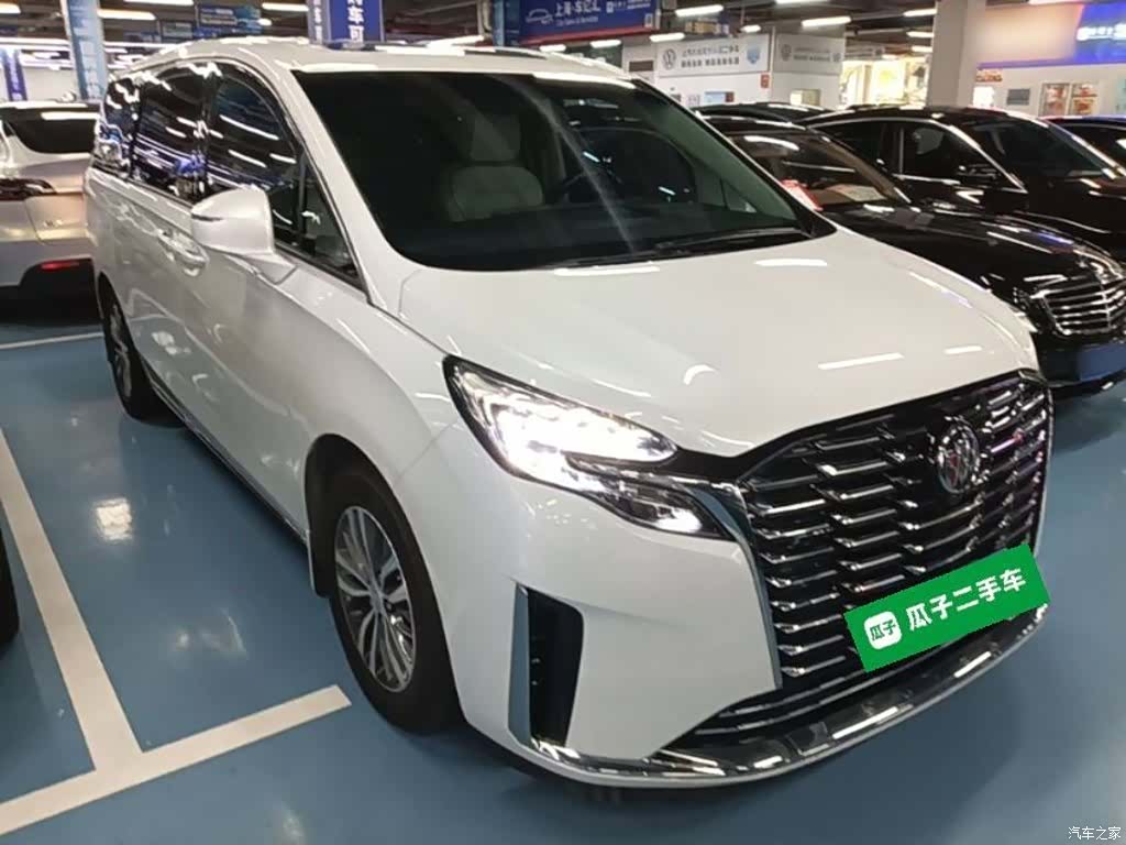 Buick GL8, 2022 4