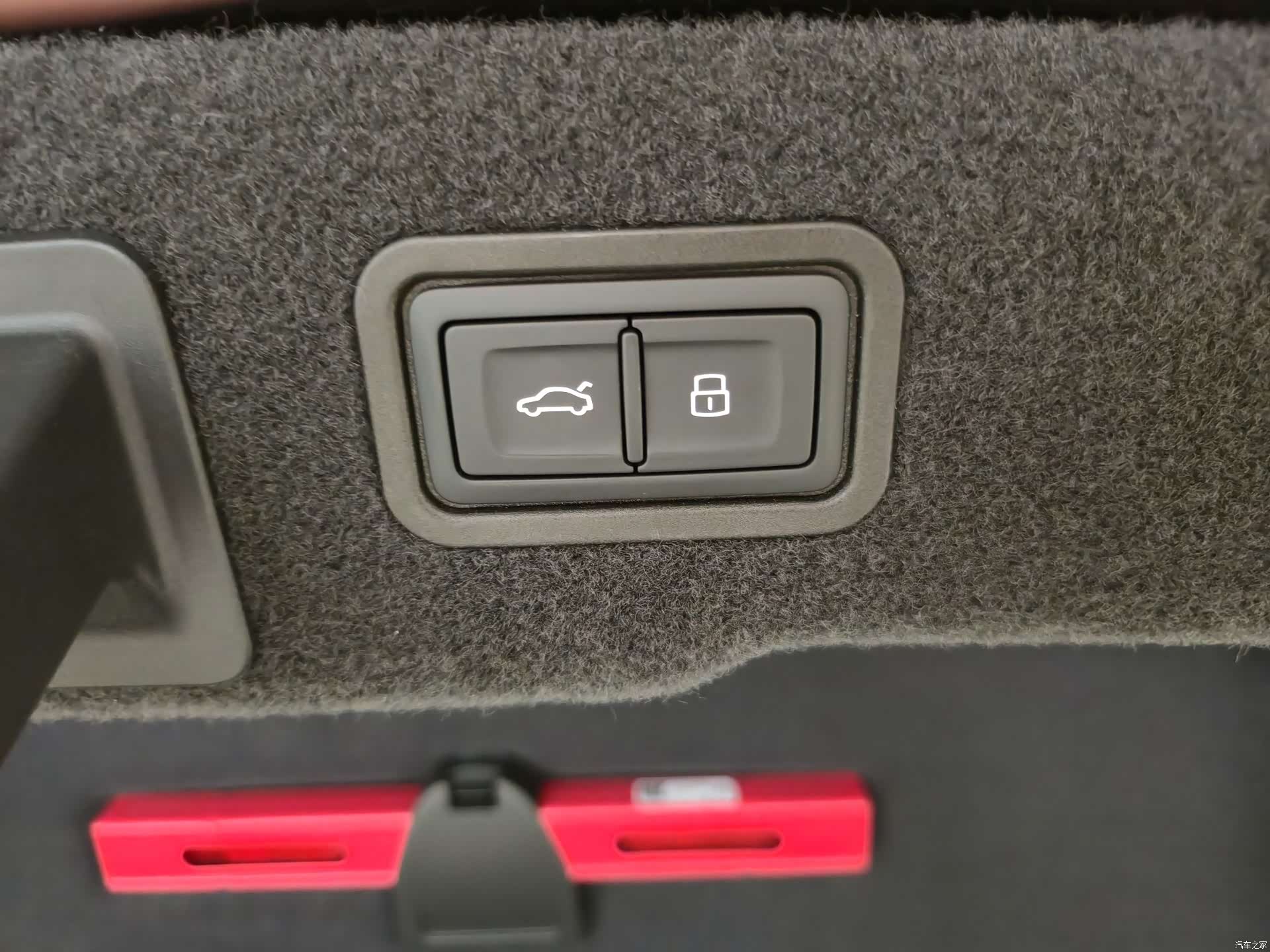 Audi A8L, 2024 23