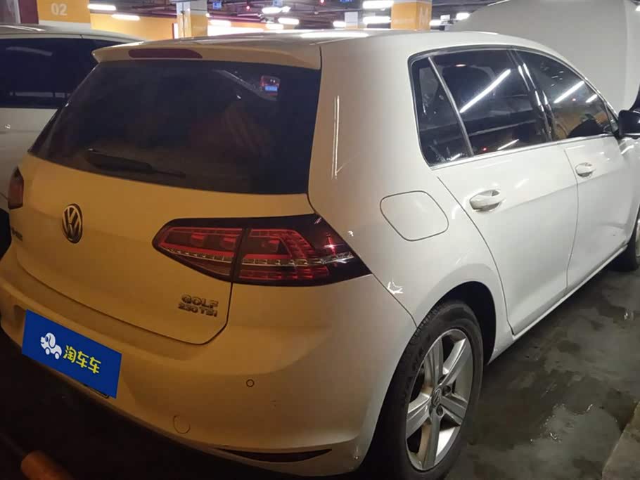 Volkswagen golf