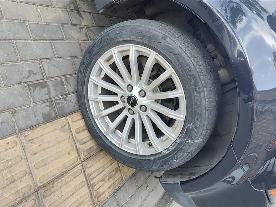 Land Rover Range Rover Sport Land Rover Range Rover Sport