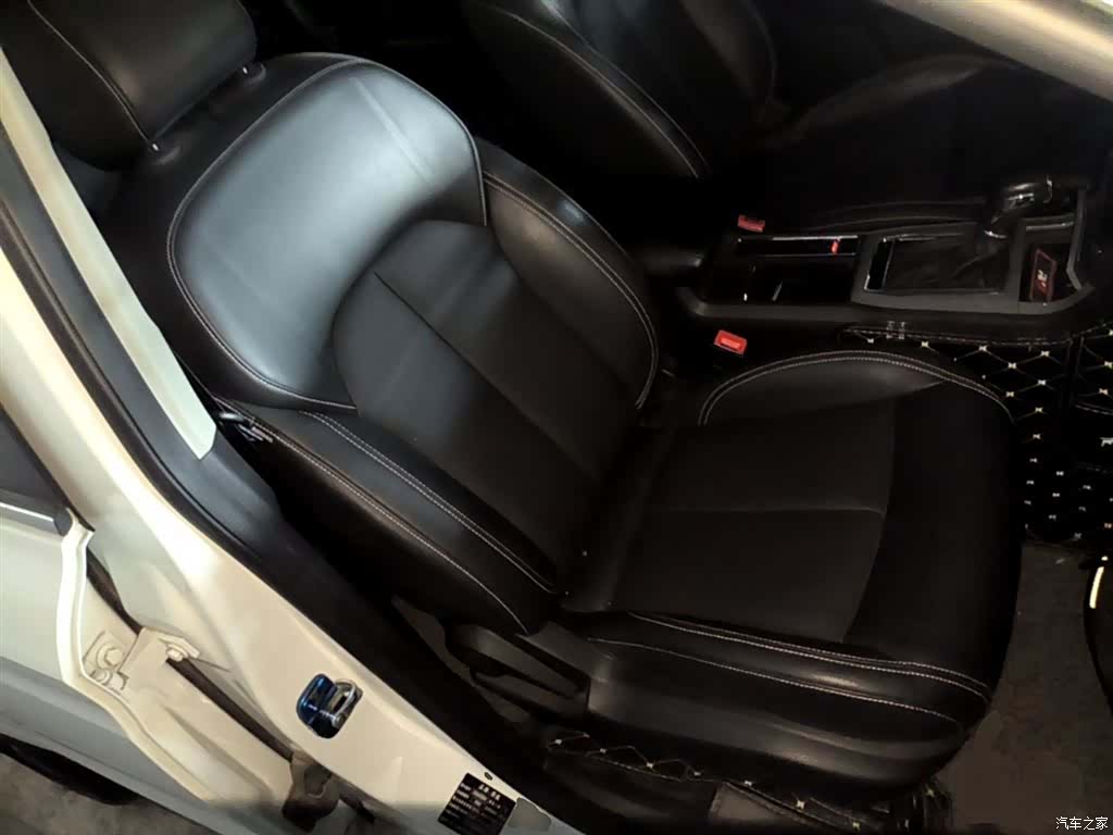 Roewe RX5, 2019 24