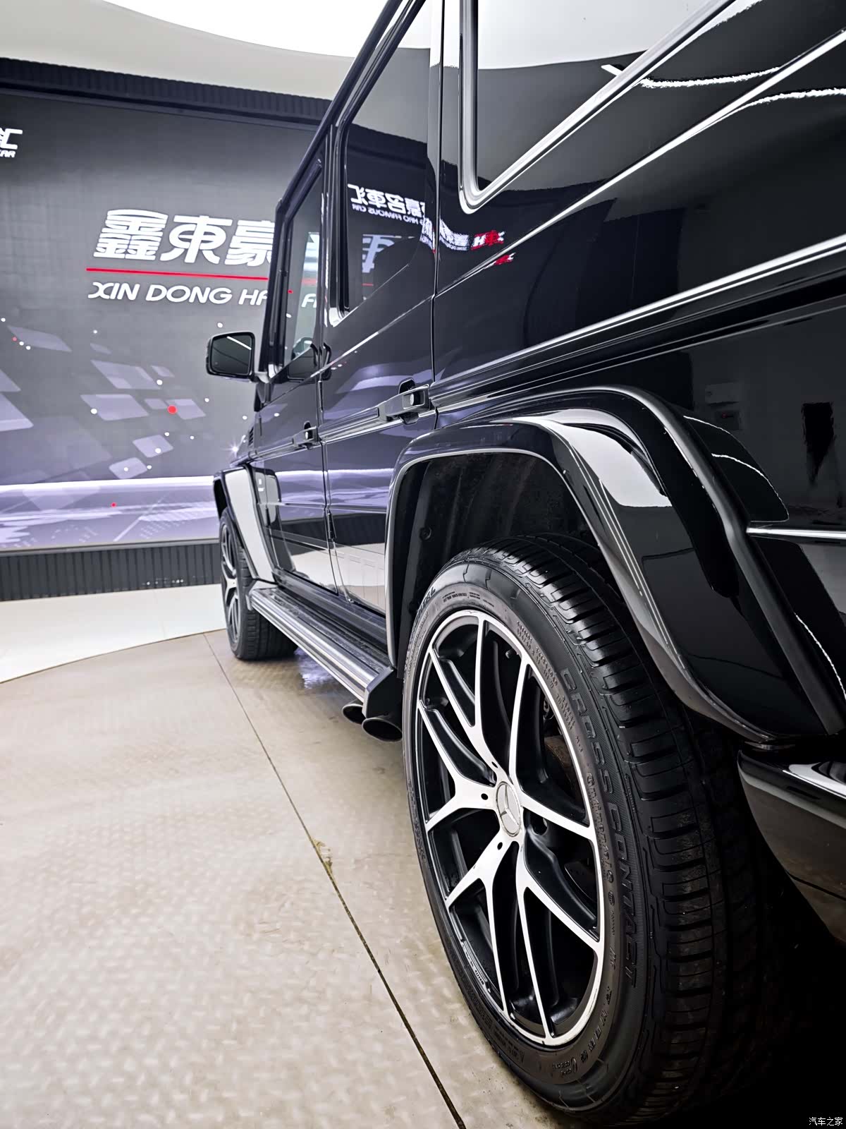 Mercedes-Benz G-Class, 2016 9