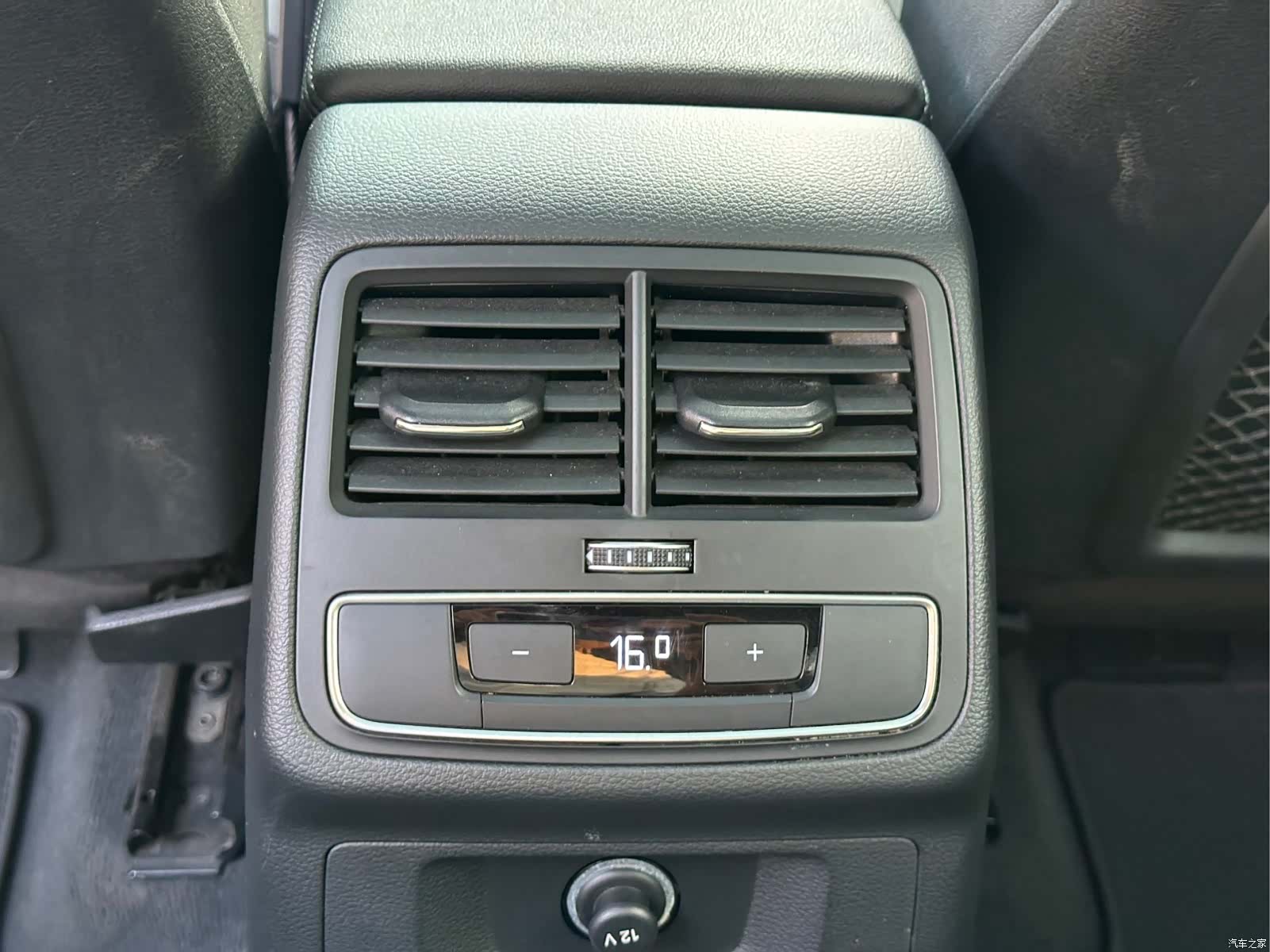Audi A4, 2022 21