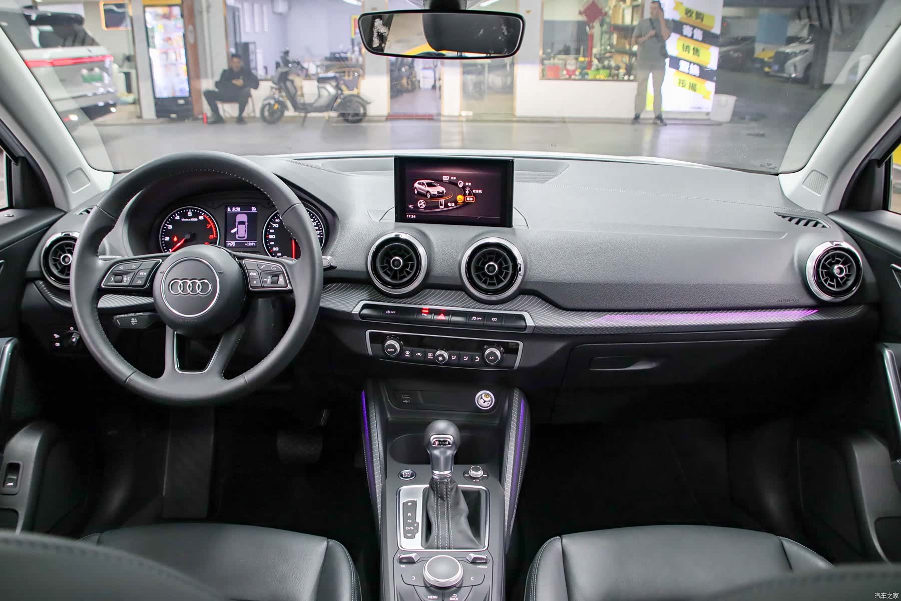 Audi Q2L, 2022 4