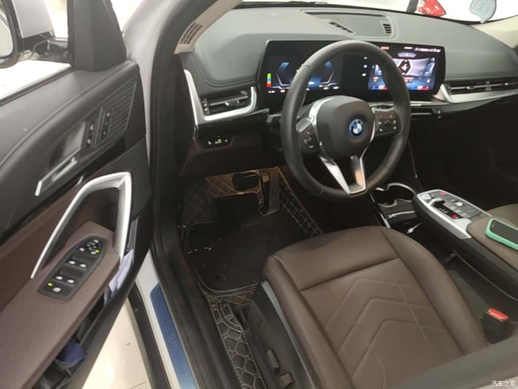 BMW iX1, 2024 16
