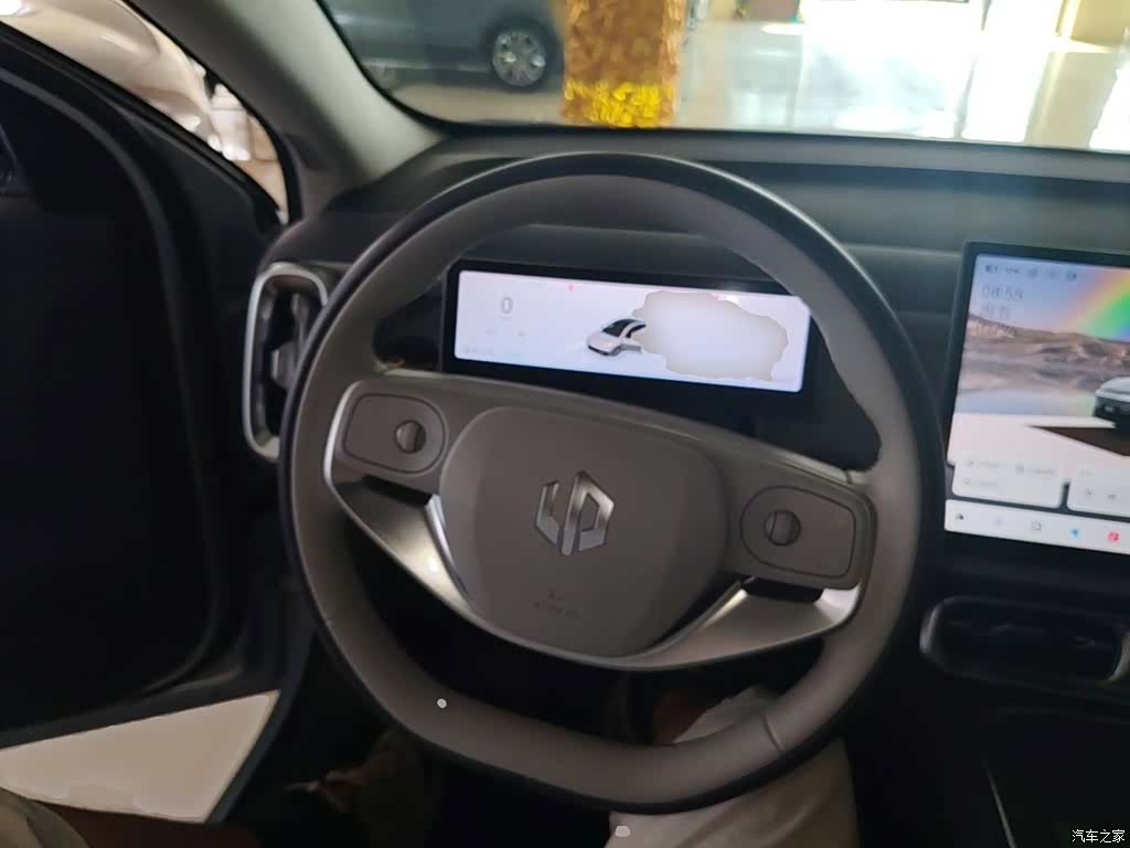 Leapmotor B01, 2025 11