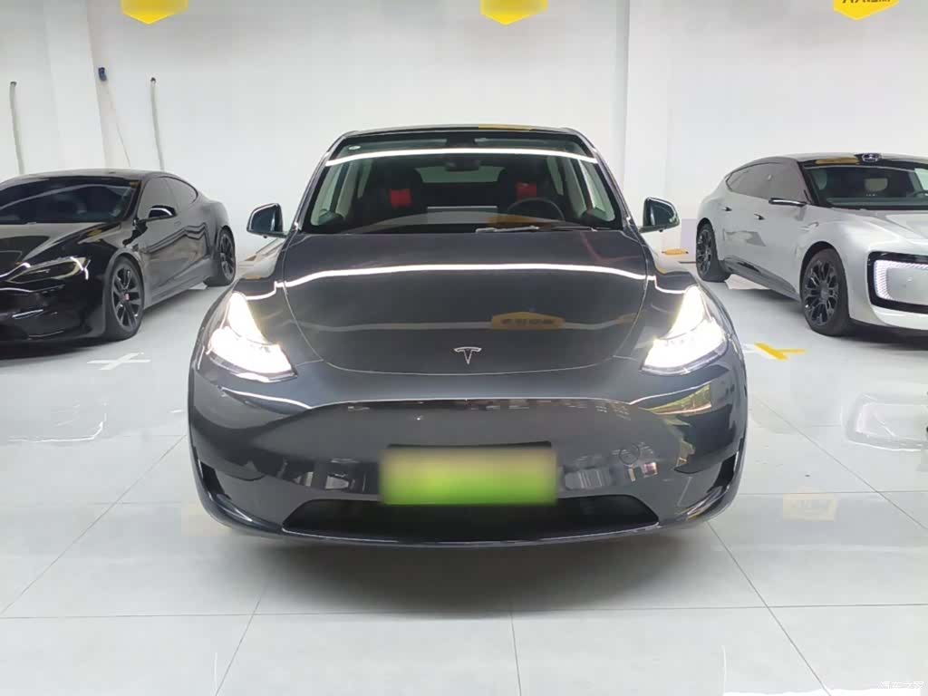 Tesla Model Y, 2024 3