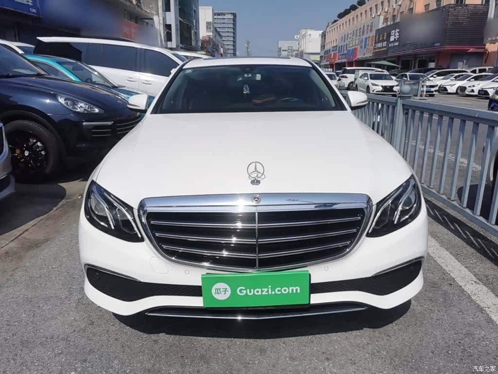 Mercedes-Benz E-Class, 2019 3