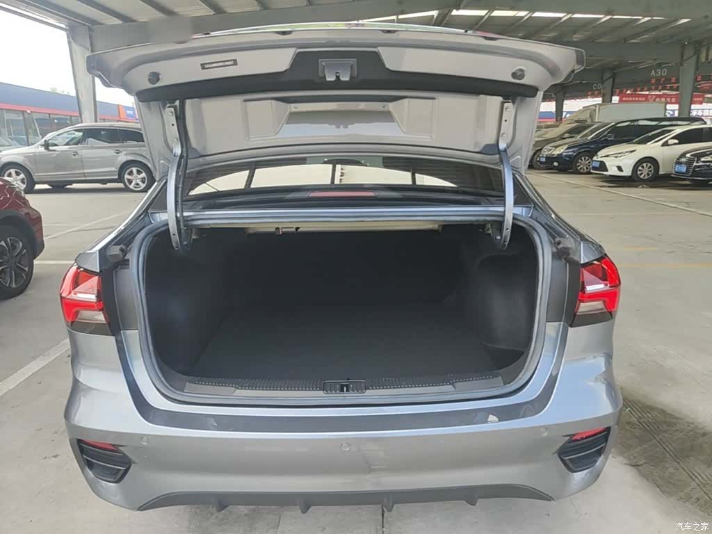Roewe i5, 2022 19