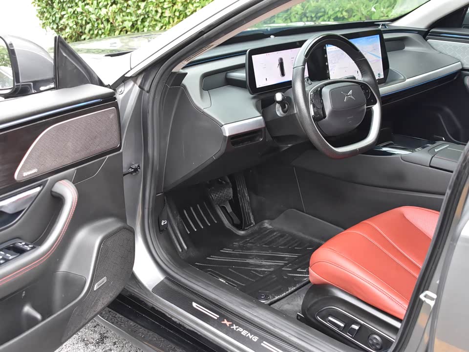 XPENG P7