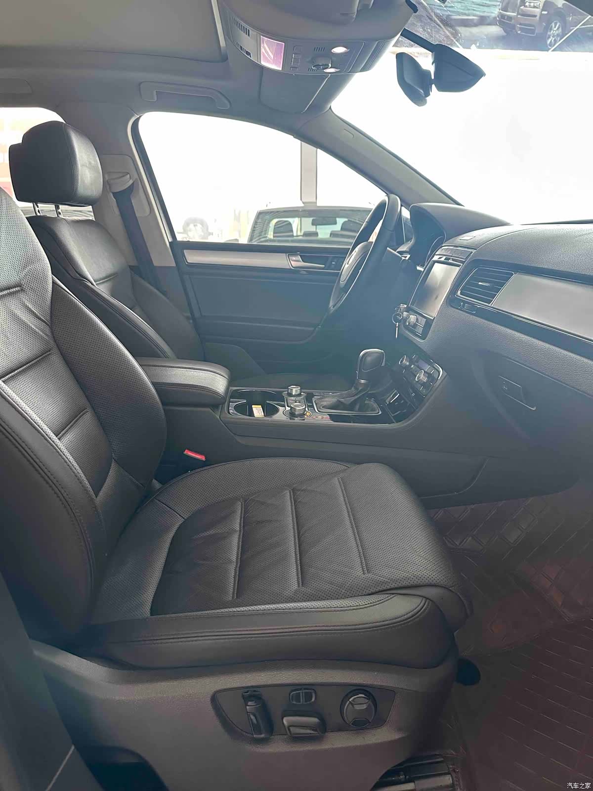 Volkswagen Touareg, 2019 9