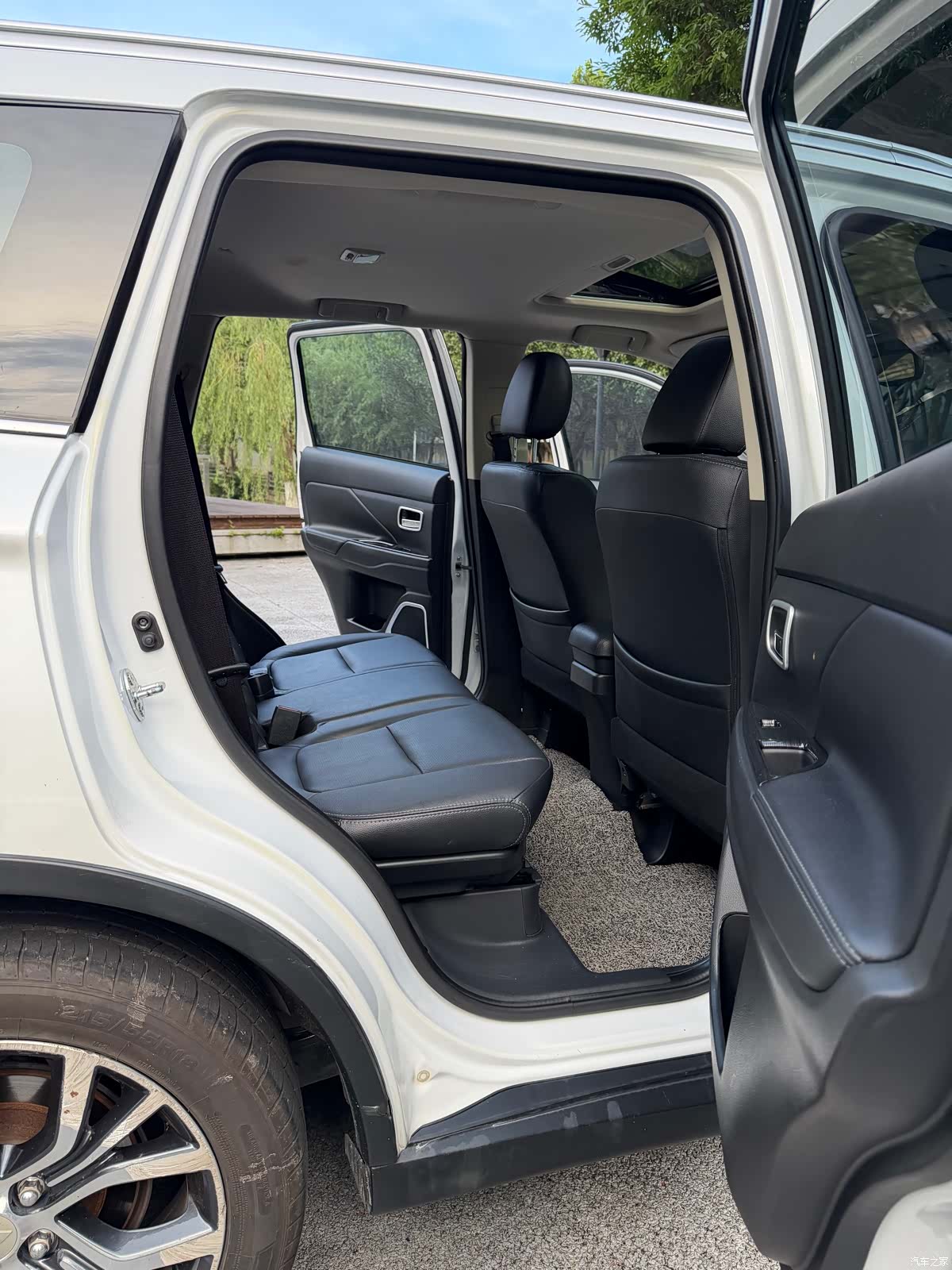 Mitsubishi Outlander, 2018 13