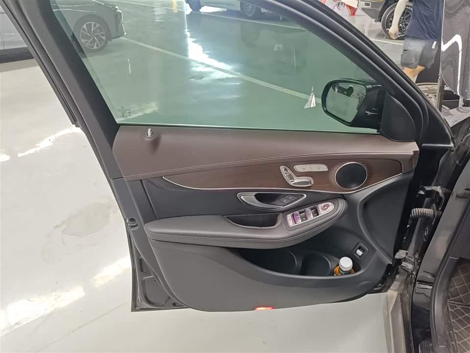 Mercedes-Benz GLC Mercedes-Benz GLC