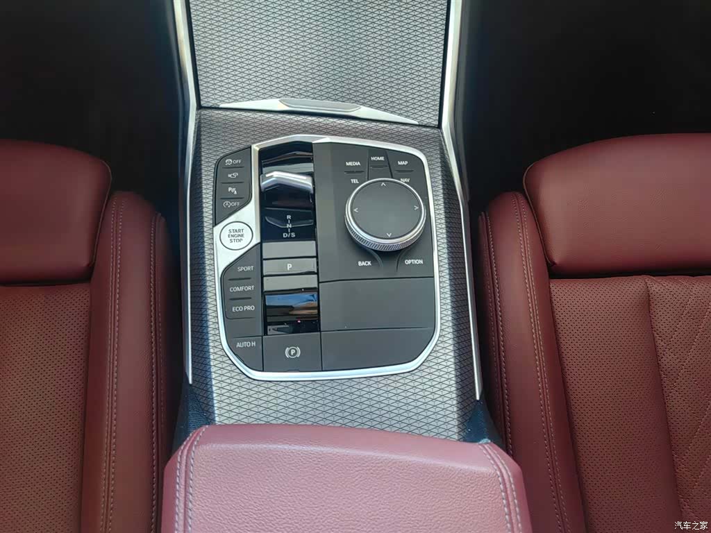 BMW 3 Series, 2024 12
