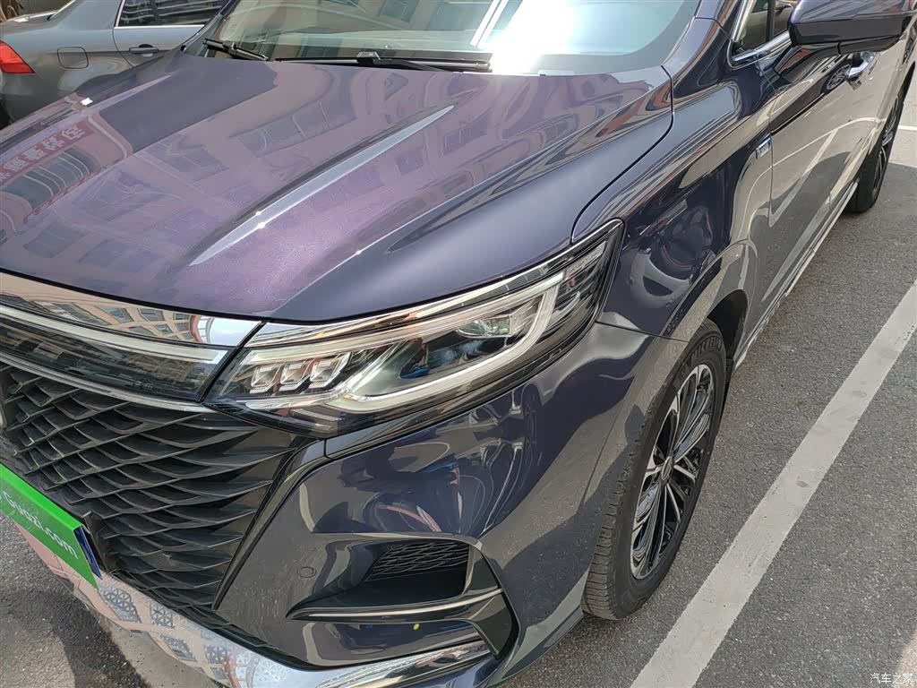 Roewe iMAX8, 2022 18