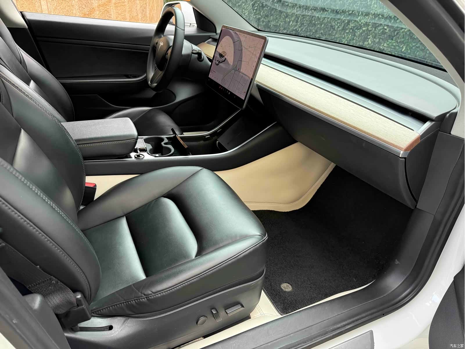 Tesla Model 3, 2020 4