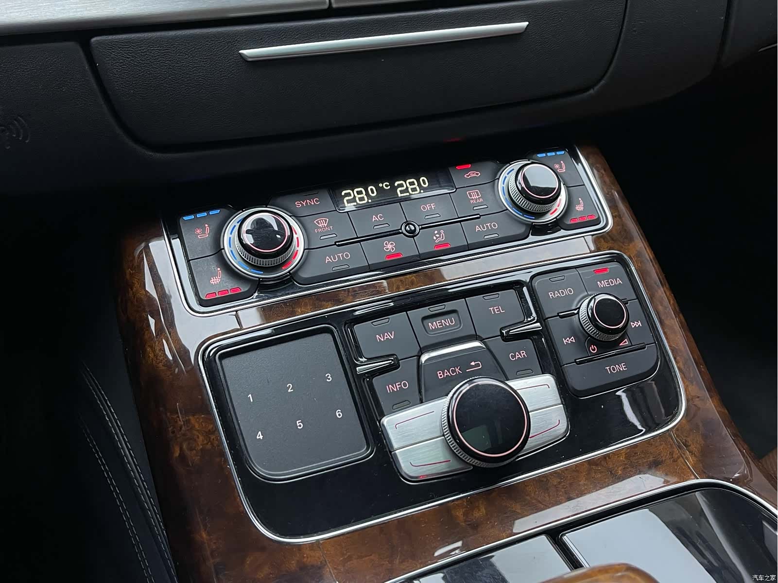 Audi A8L, 2012 14