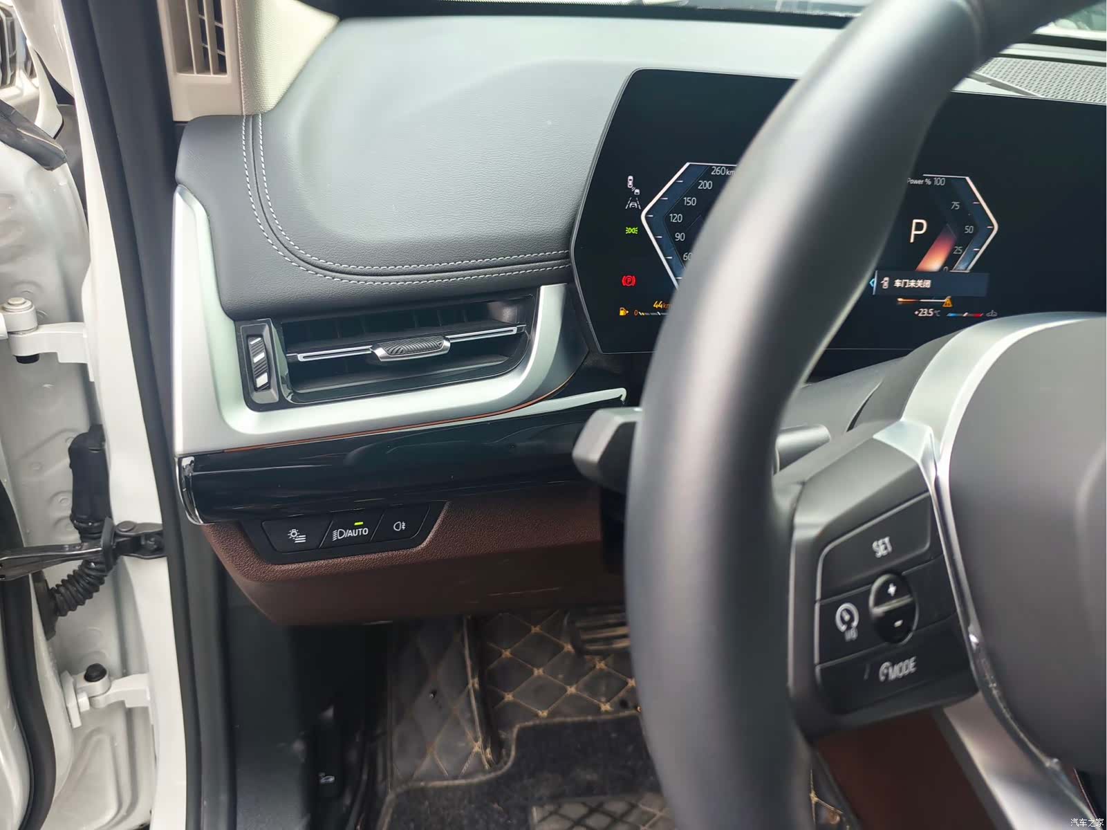 BMW X1, 2023 11