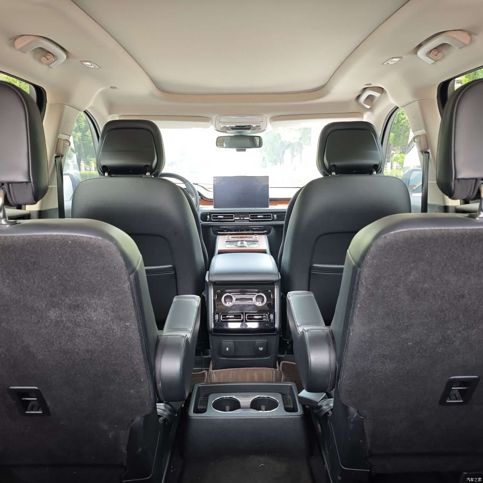Lincoln Aviator, 2021 14