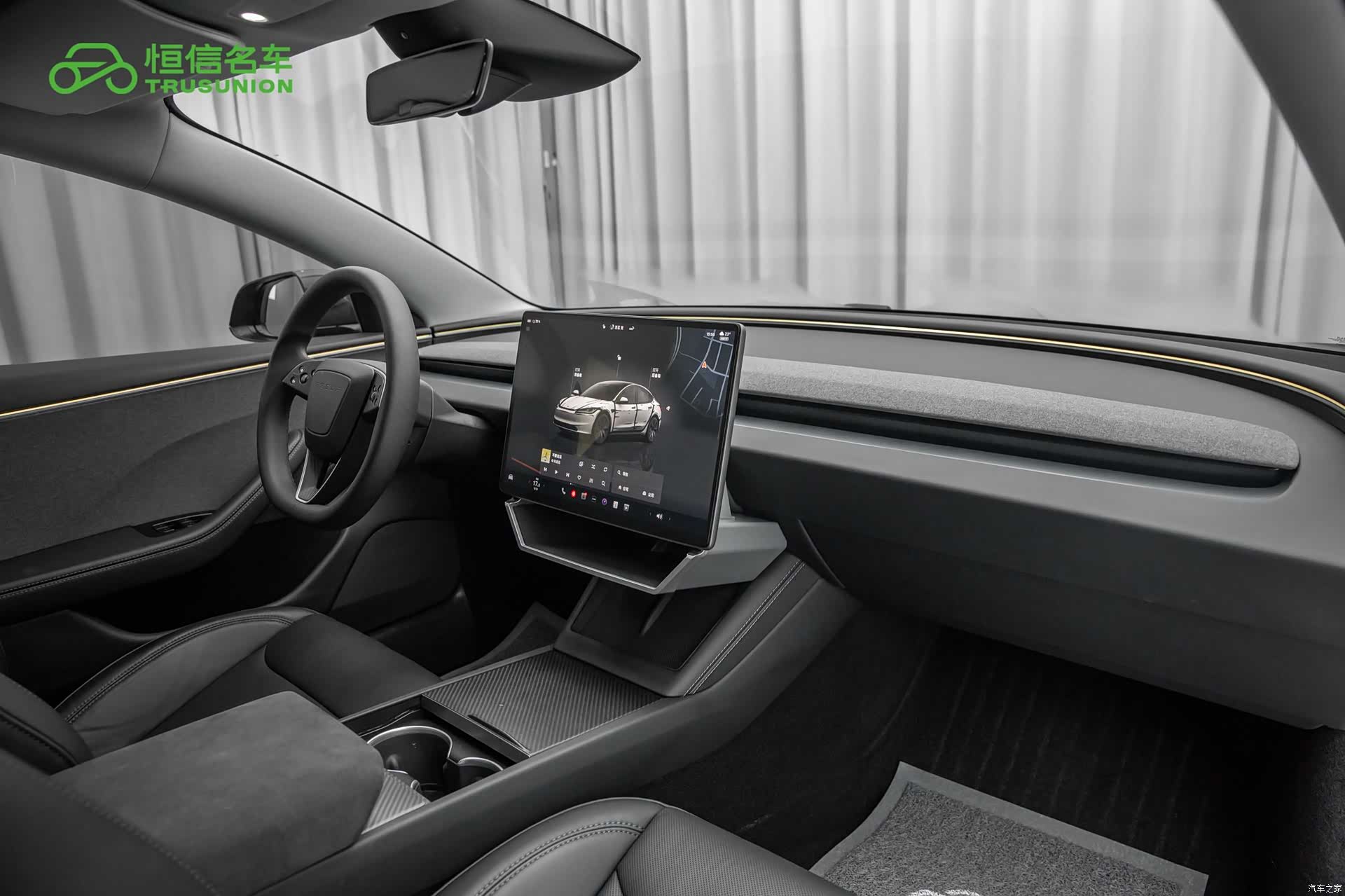 Tesla Model 3, 2025 15