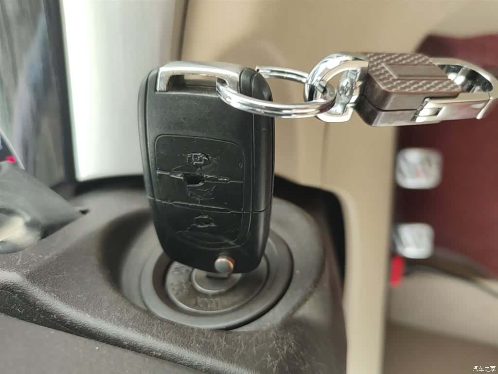 Wuling 730, 2016 9