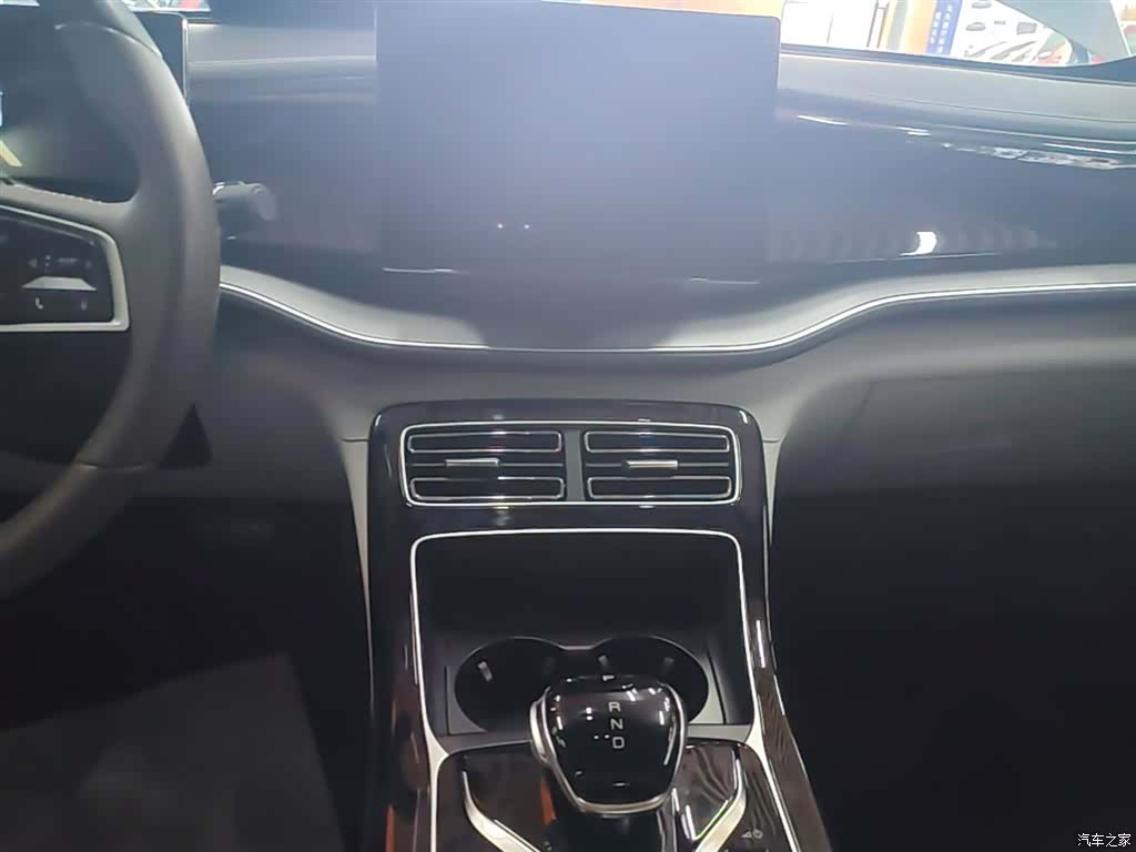 BYD Qin, 2023 13
