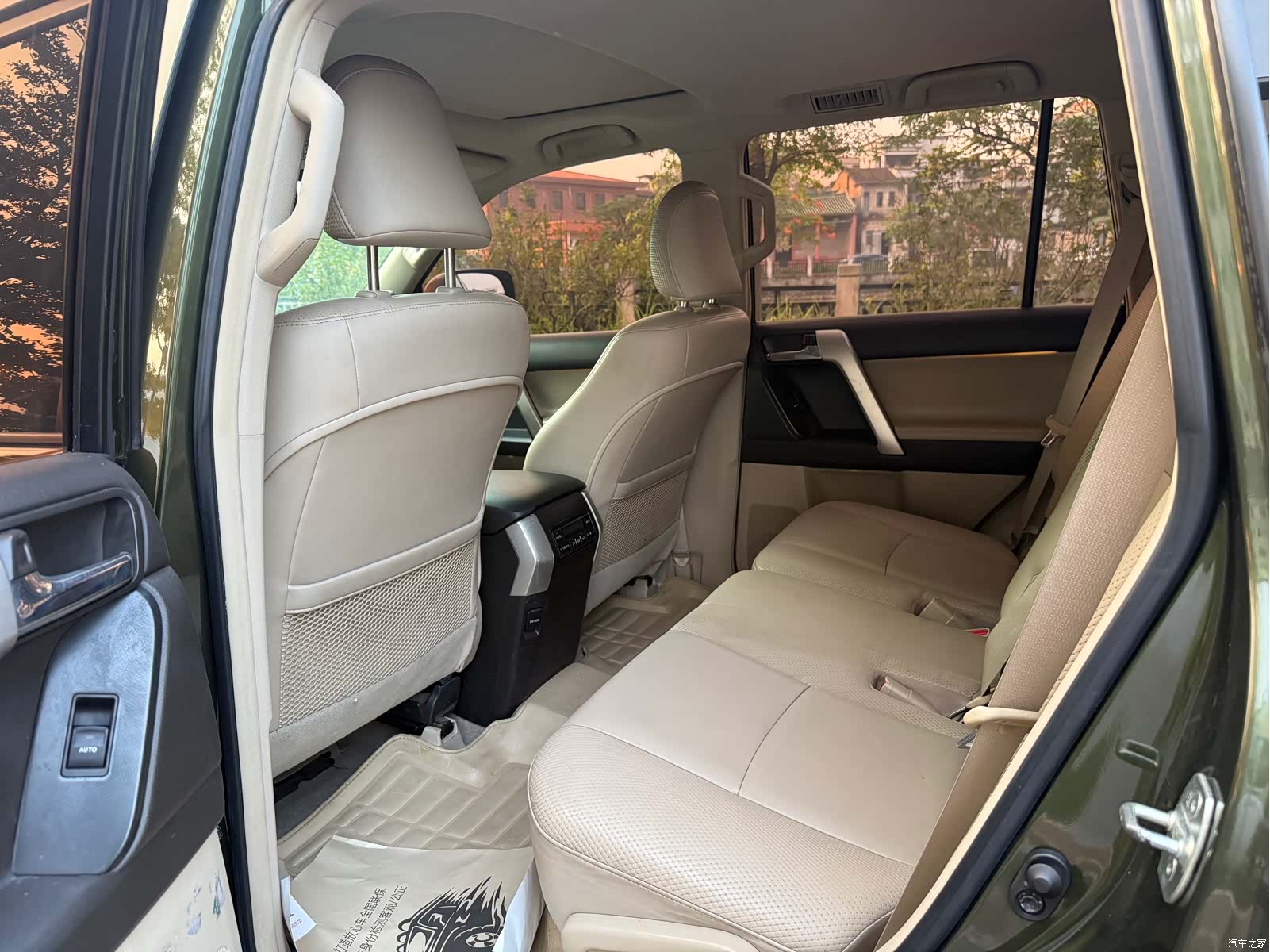 Toyota Prado, 2012 все фото