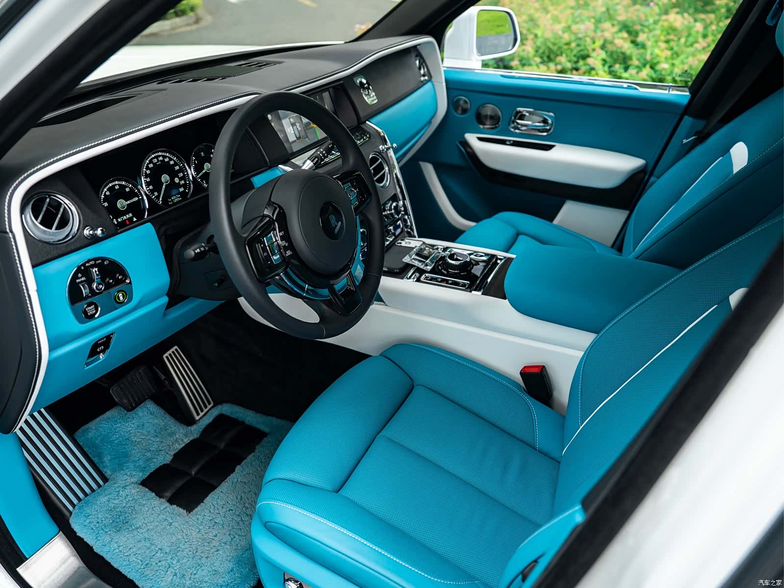 Rolls-Royce Cullinan, 2021 12