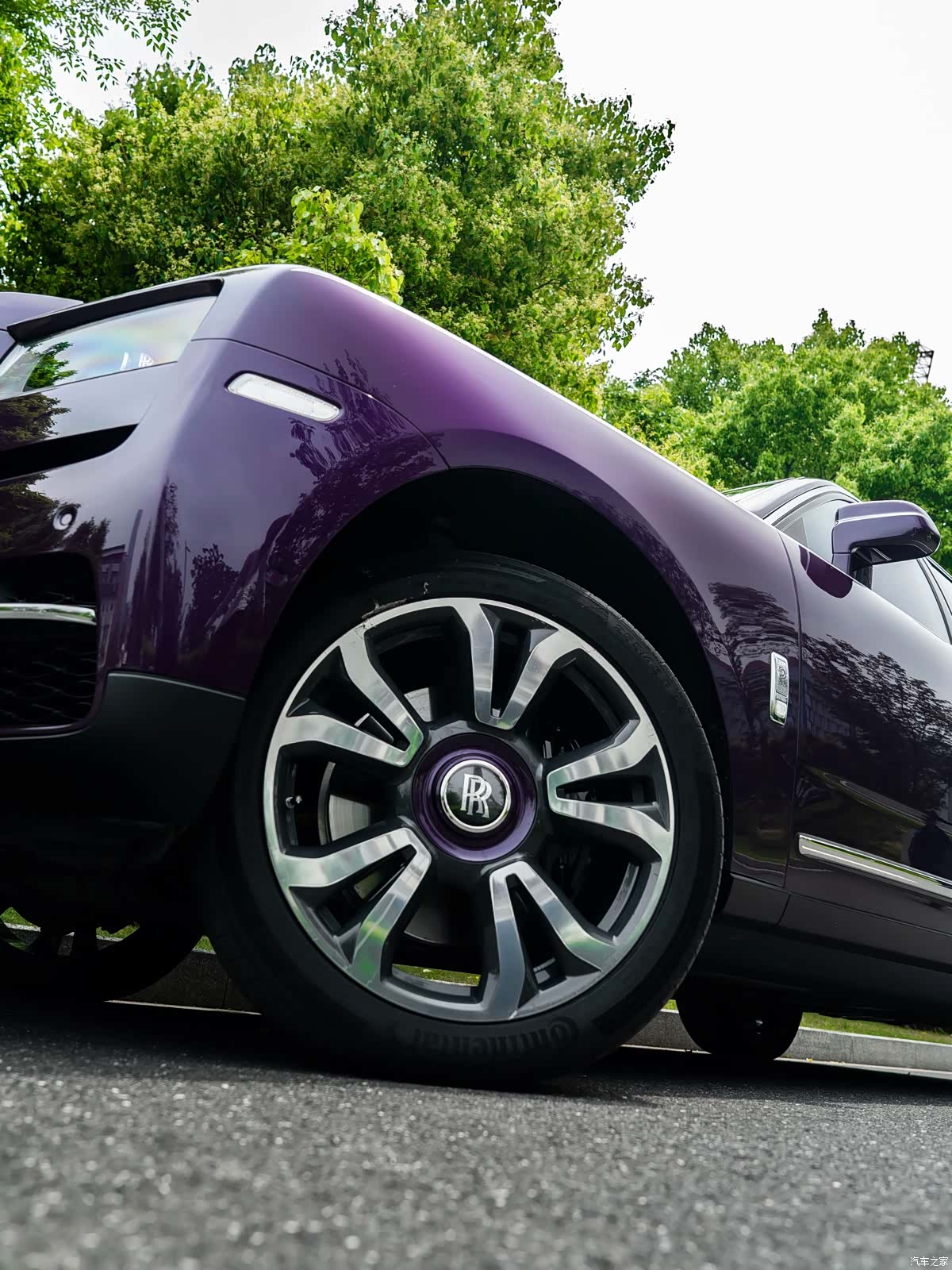Rolls-Royce Cullinan, 2022 4