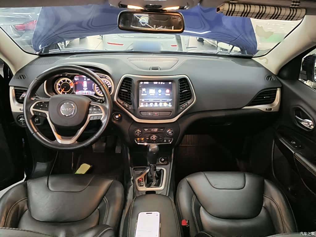 Jeep Cherokee, 2018 10