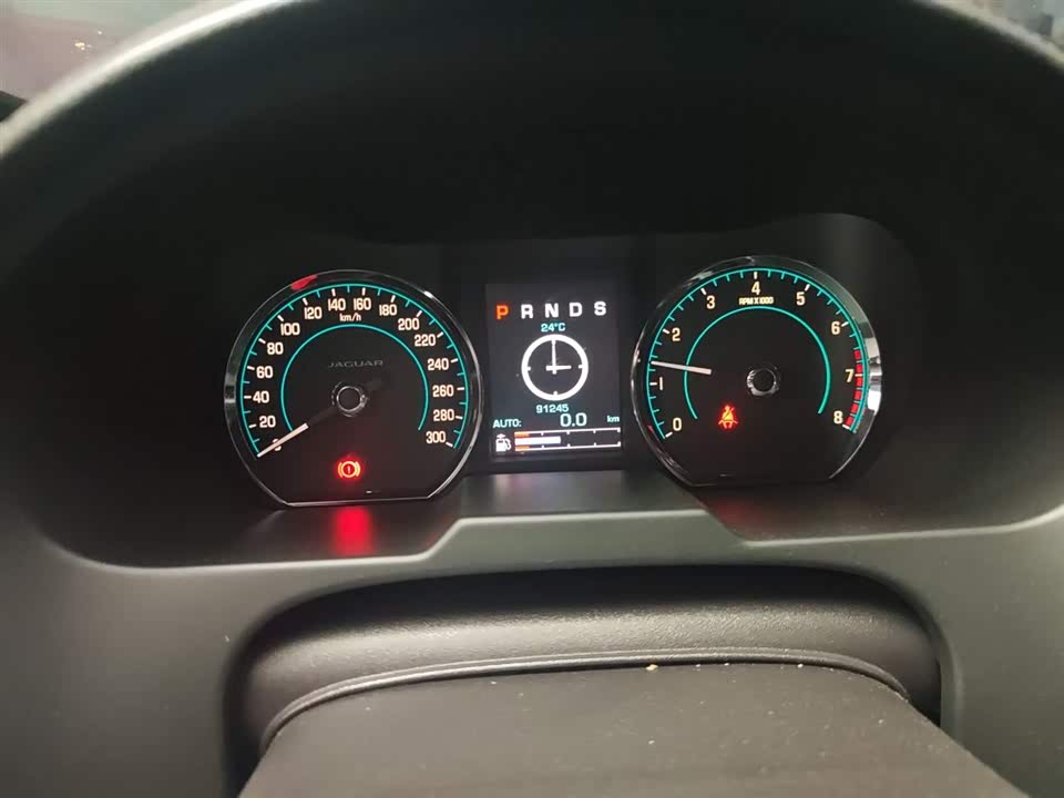 Jaguar XF