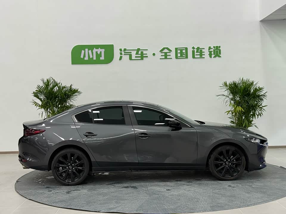 Mazda 3 Angkesaila