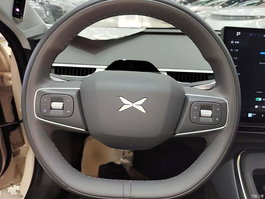 Xpeng Mona M03, 2025 11