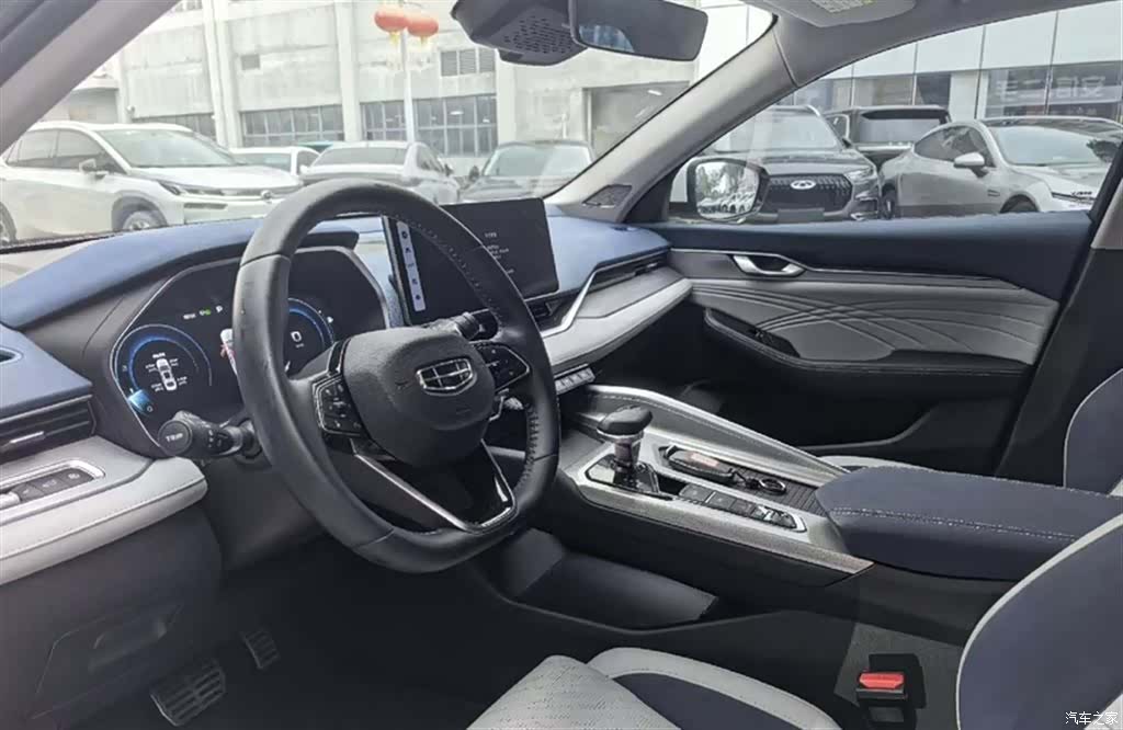 Geely Preface, 2022 18
